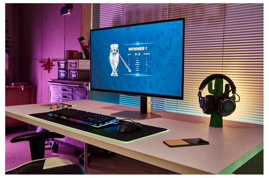 Monitorius Samsung Odyssey G8 OLED (LS32DG800SUXEN)