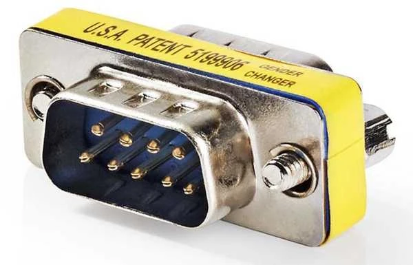 Nuoseklus D-SUB 9-pin adapteris su geltonu korpusu