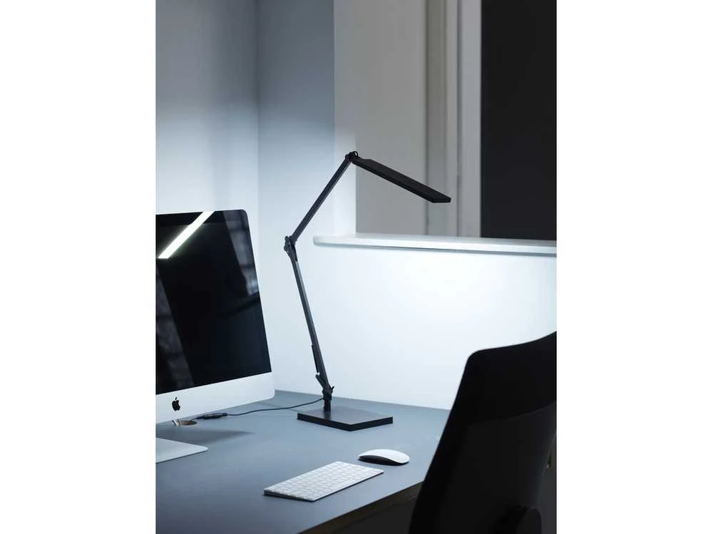 Nielsen_Light ARCHITEKTŪRINĖ BIURO LEMPA JUODA