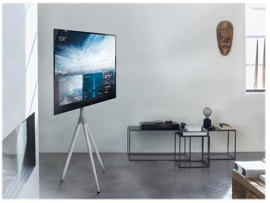 Laikiklis „One For All“ besisukantis metalinis trikojis WM7462 televizoriui 32''-65'' 30kg 360° Balta