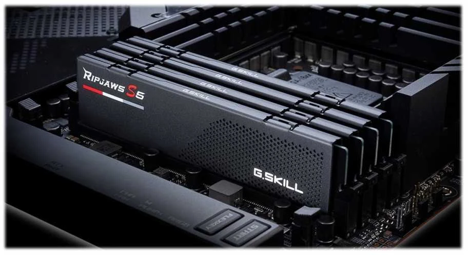 G.Skill Ripjaws S5 RAM moduliai pagrindinėje plokštėje