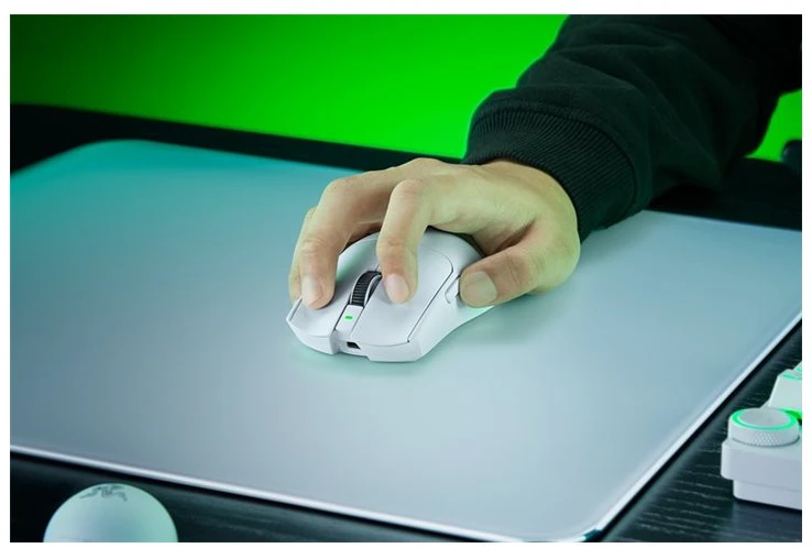 Pelė žaidimams Razer Viper V4 Pro, baltos spalvos