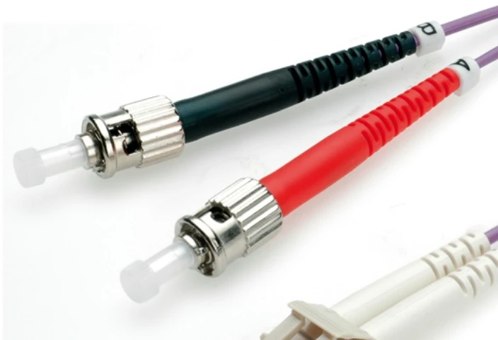 Roline Patchcord światłowodowy 50/125um LC-ST OM4 10m violetinė (21.15.8778)