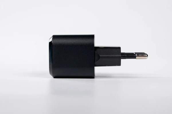 SHELLY GaN 30 W įkroviklis, juodas, ES USB-C Power Delivery įkroviklis // SCHG30XEUX
