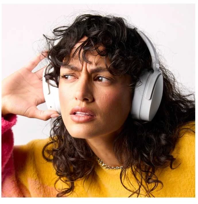 Skullcandy Hesh Evo ausinės ant ausų