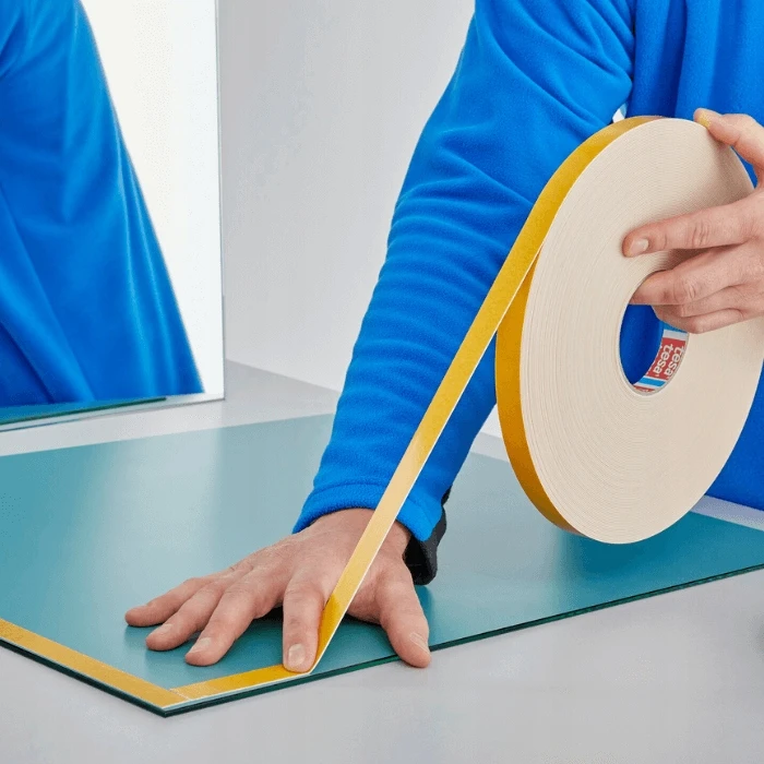 Dvipusė lipni juosta Tesa tesafix 4952, 5m x 19mm, balta