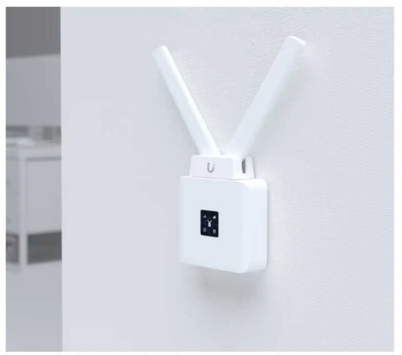 UBIQUITI ULTRAKOMPAKTIŠKAS VALDYMAS LTE MOBILUS MARŠRUTIŠAS, SKIRTAS IOT PROGRAMOSMS SU INTEGRUOTU LTE, LAIDINIU WAN, WIFI, AUTOMATINIU PERKLAIDU IR DC MAITINIMO ĮVESTIES PALAIMI