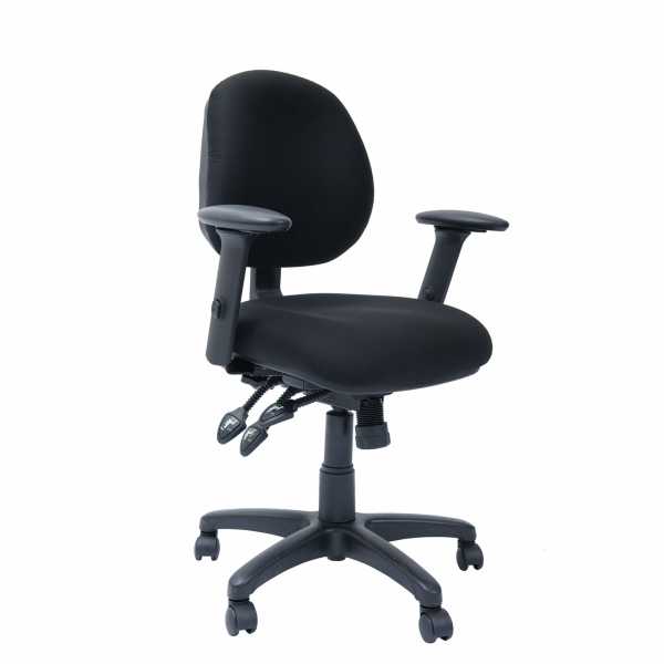 Furniture Trade „Kangaroo“ biuro kėdė, juoda – su porankiais