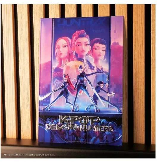 Distrineo Sas Kpop Huntrix aliuminio plakatas
