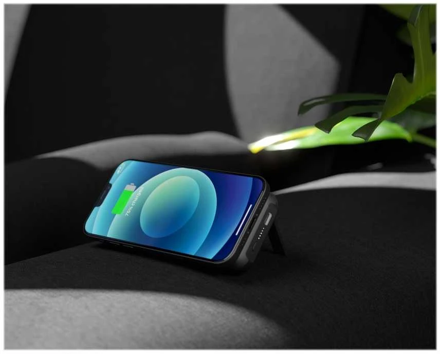 Varta ZENS MAGNET 4000 MAH WIRELESS POWERBANK KICKSTAND AND QI RX