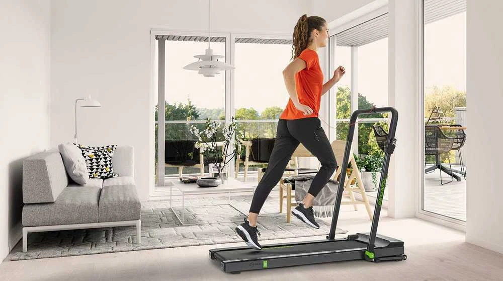Tunturi Cardio Fit T10 bėgimo takelis naudojimo metu