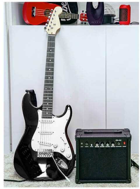 Elektrinės gitaros komplektas NN EG SET-BL