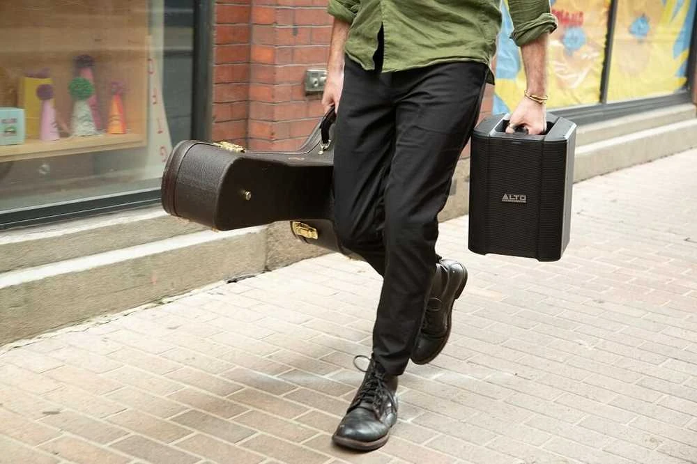 Nešiojama kolonėlė ALTO BUSKER