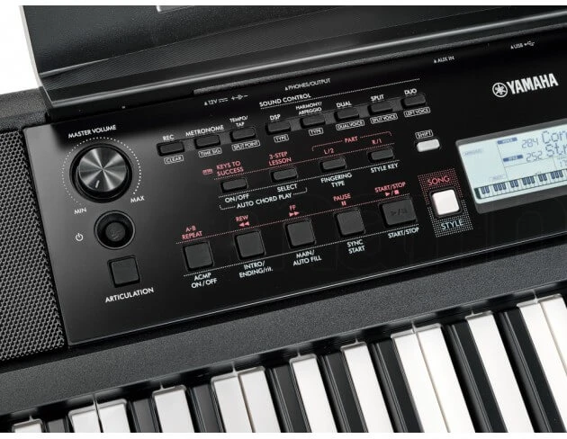 Sintezatorius Yamaha PSR-E383