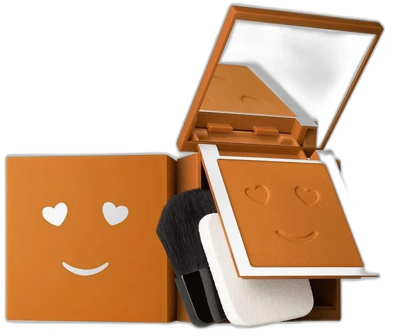 „Benefit Hello Happy Velvet“ matinį efektą suteikiantis kompaktiškas makiažo pagrindas „10 Dark“, 7 g