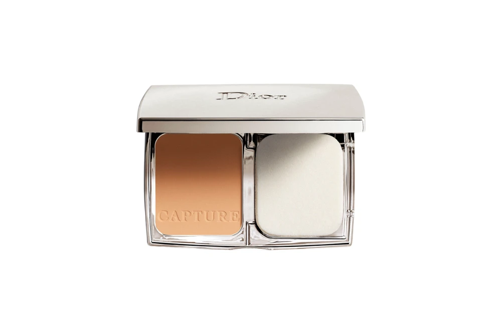 Christian Dior Capture Totale Long Lasting Compact Foundation 20 Light rausvas gelsvas, 11 g