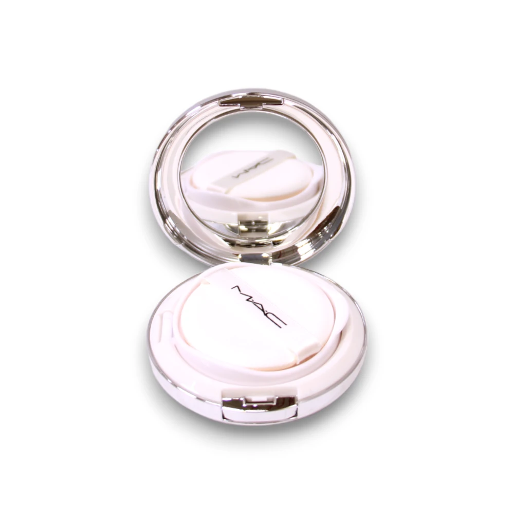 MAC Lightful C+ kompaktiškas makiažo pagrindas „Extra Light Rose“ SPF 50, 12 g