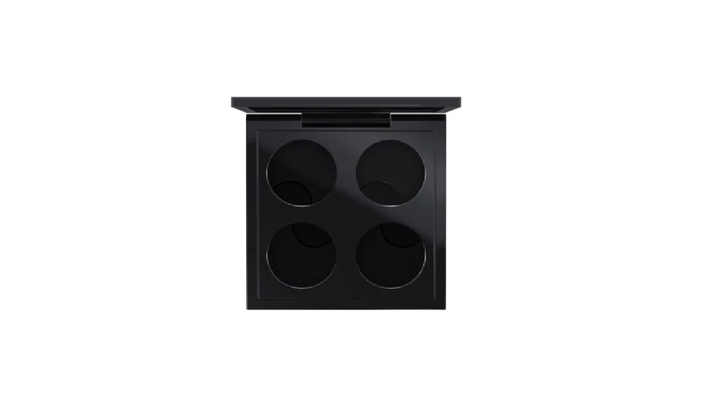 MAC Pro Colour tuščia plastikinė makiažo paletė Libra su 4 skylutėmis