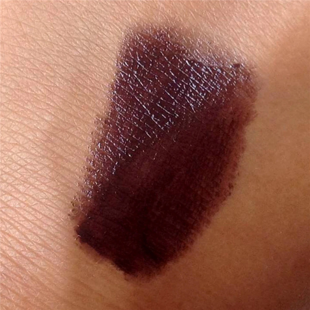 „Makeup Revolution Amazing Atomic Kreminis“ lūpų dažai „Make Me Tonight“, 4 g
