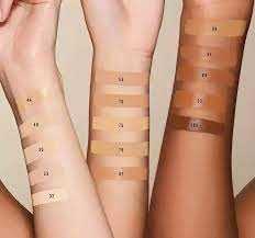 Max Factor Miracle Pure Skin-Improving Foundation Makeup moterims, 30 ml