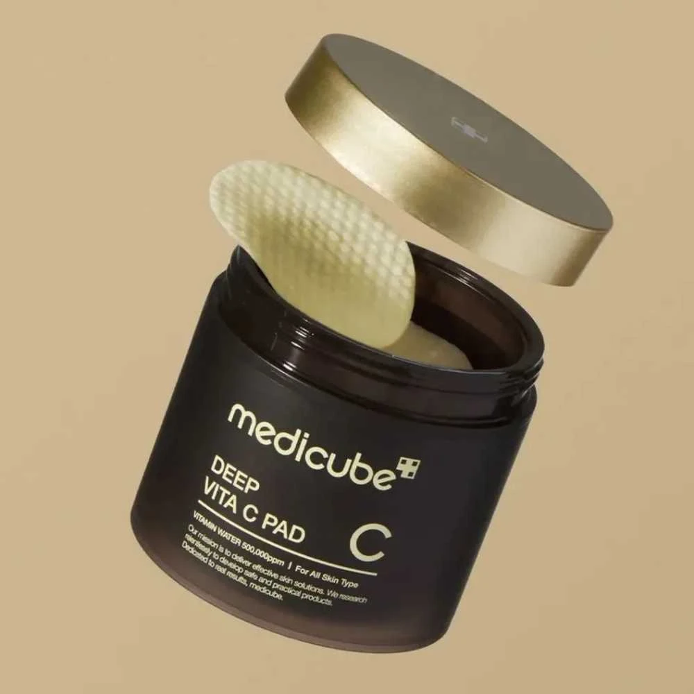 Medicube - Deep Vita C Pad - Brightening Facial Flaps with Vitamin C - Tonizuojantys veido padeliai su vitaminu C, 70 vnt/150 g