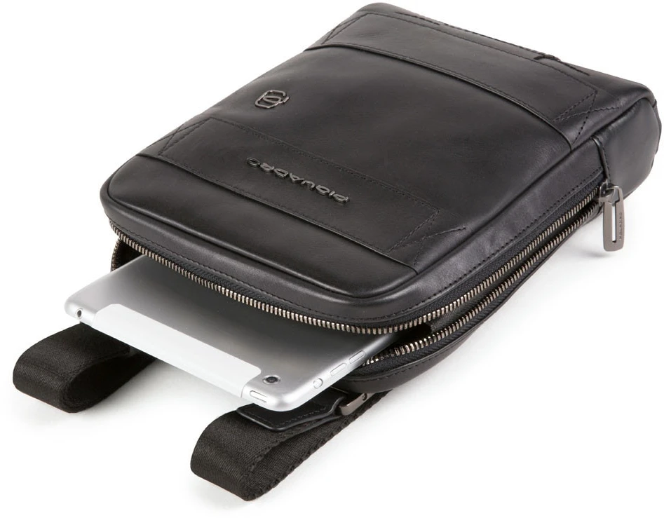 Piquadro, Obidos, Leather Crossbody Bag, Juodas, 17 x 22 x 5.00 cm, For Men