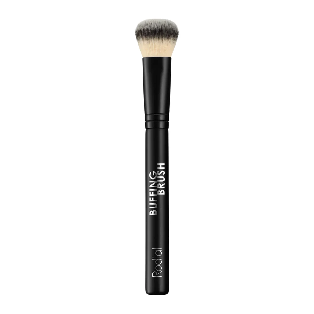 Rodial „The Buffing Foundation“ Nr. 10