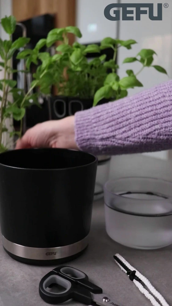 Vazonas - GEFU BOTANICO Laisvai Stovintis Plastikinis, Nerūdijančio Plieno, 0.5L Vandens Bakas, Juodas