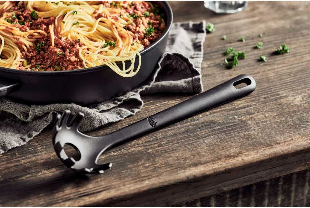 BALLARINI Avola gili keptuvė su 2 rankenomis, titano spalvos, 24 cm 75002-922-0