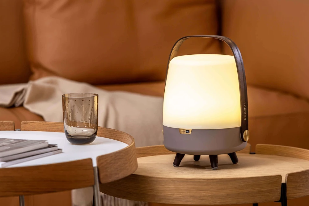 Kooduu - Lite-up Mini LED lempa su įmontuotu Bluetooth garsiakalbiu (JBL garsas), Ocean Mėlyna