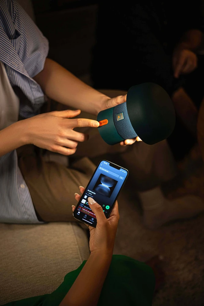 KOODUU SENSA PLAY MINI Nešiojama lempa su garsiakalbiu - Oranžinė