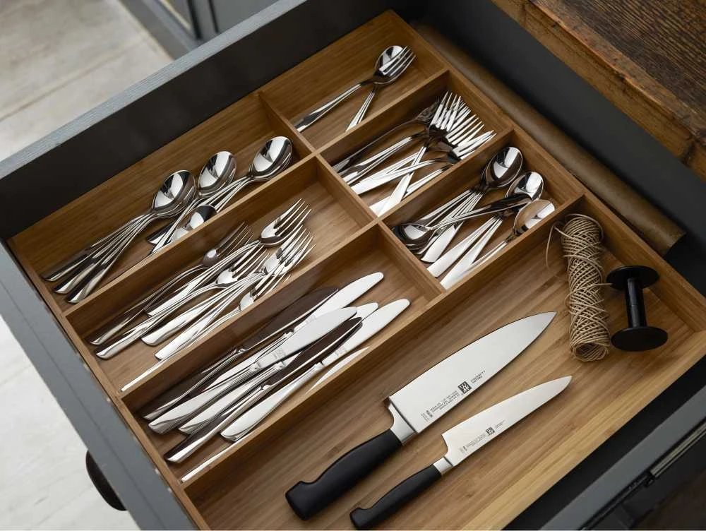 Virtuvės šefo peilis ZWILLING FOUR STAR 31071-201-0 – 20 CM