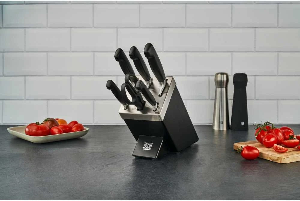 Peilių rinkinys ZWILLING FOUR STAR 35145-007-0, juodos spalvos (7 vnt.)