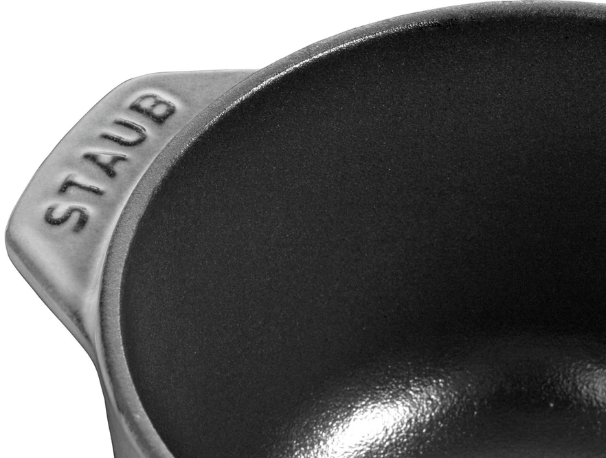 STAUB LA COCOTTE Mažas apvalus puodas 1,75 l, grenadinas