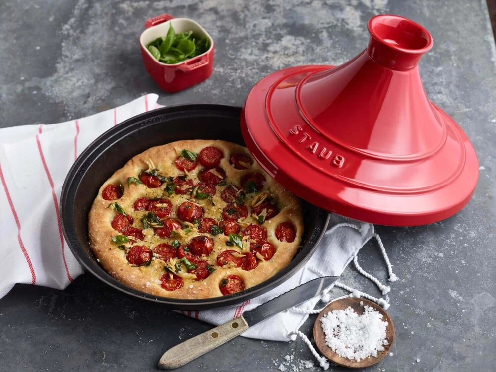 STAUB Staub Tajine 28cm apvalus, vyšnia ketus, Žymos