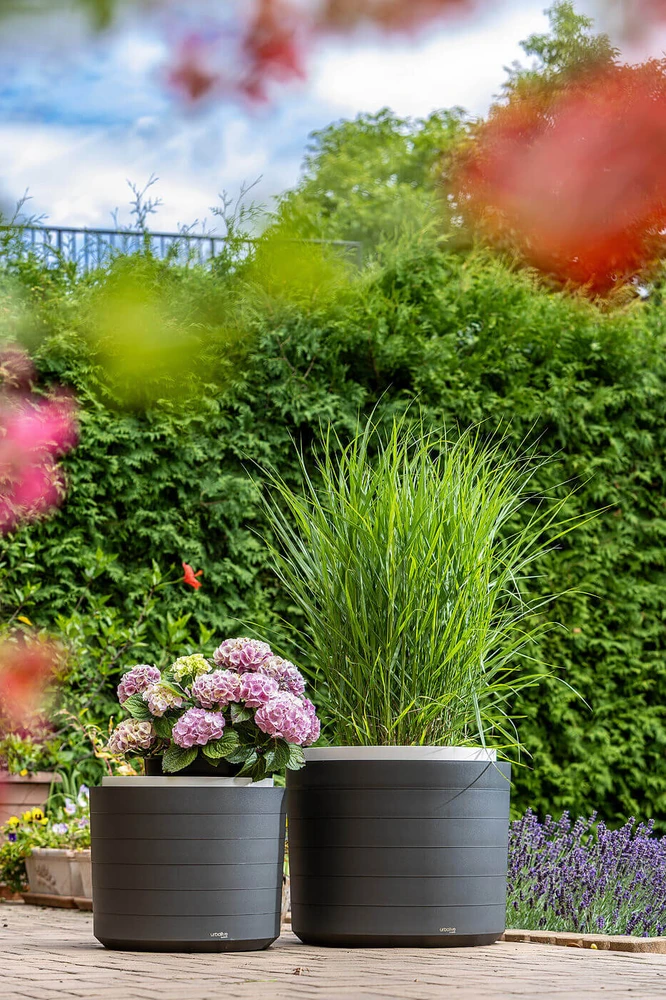 URBALIVE BERBERIS savaime drėkinamas apvalus vazonas 46 cm, pilkai rudas