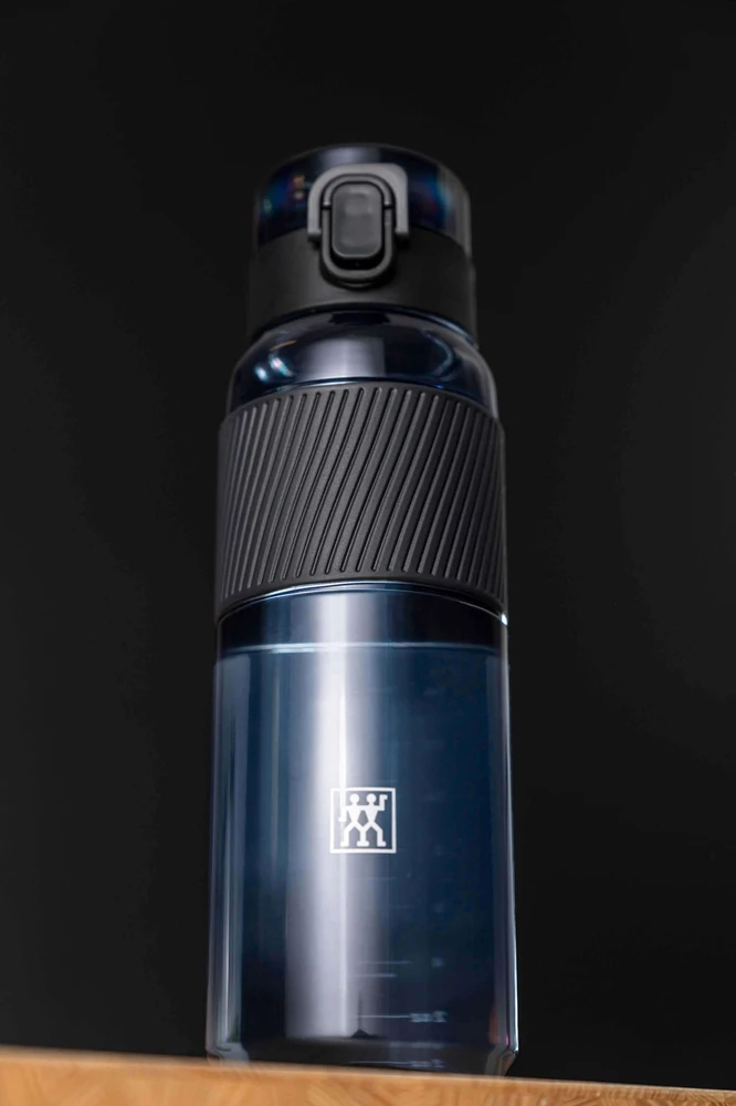 Gertuvė Zwilling Juoda Tritan Butelis 680ml
