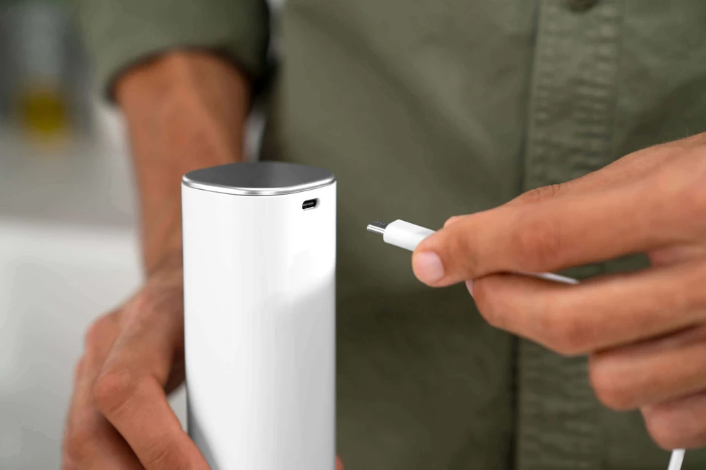 ZWILLING ENFINIGY Elektrinis druskos ir pipirų malūnėlis, baltas
