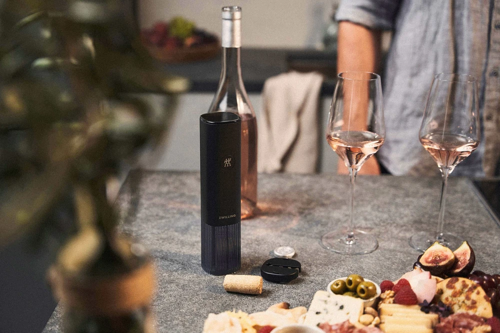 ZWILLING ENFINIGY Wine Opener, Juodas