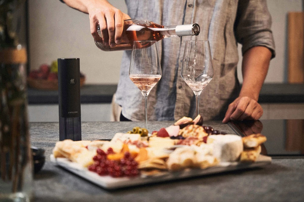 ZWILLING ENFINIGY Wine Opener, Juodas
