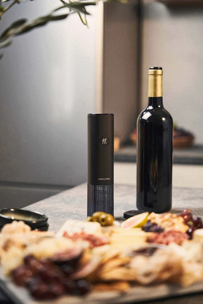 ZWILLING ENFINIGY Wine Opener, Juodas