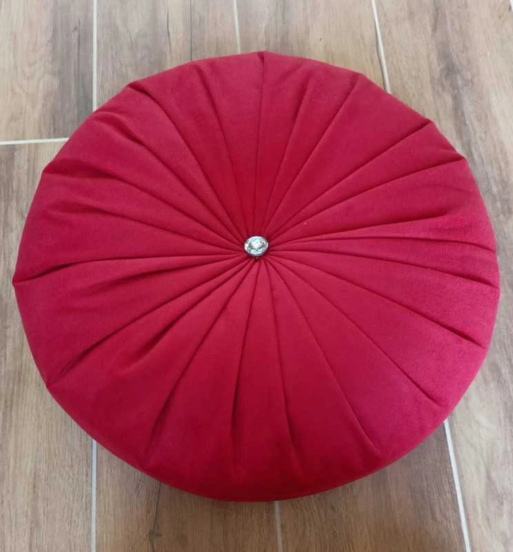 Apvali dekoratyvinė pagalvėlė iš pliušinio veliūro, raudona, 35 cm