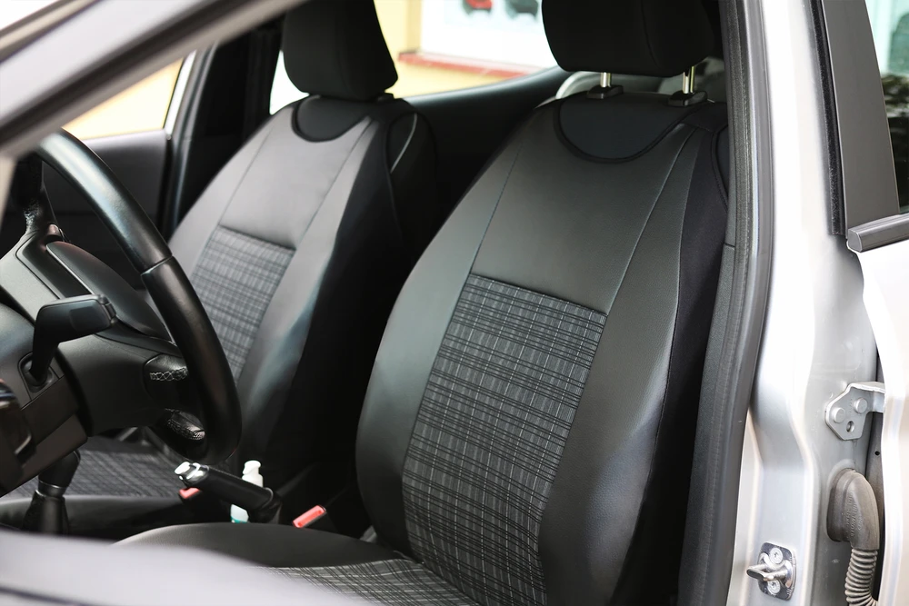 Automobilio sėdynės apsauginis kilimėlis Pok-Ter, juodas