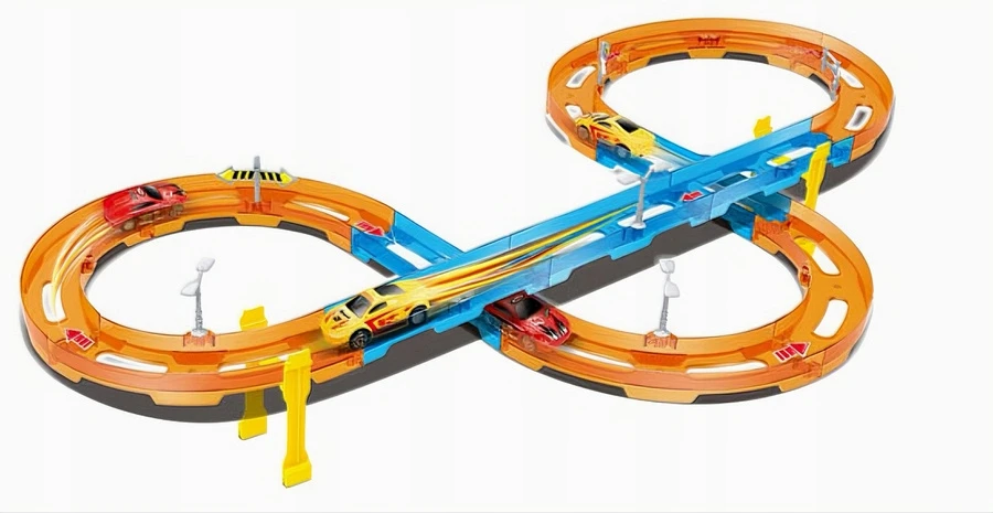Automobilių trasa su 3 automobiliais