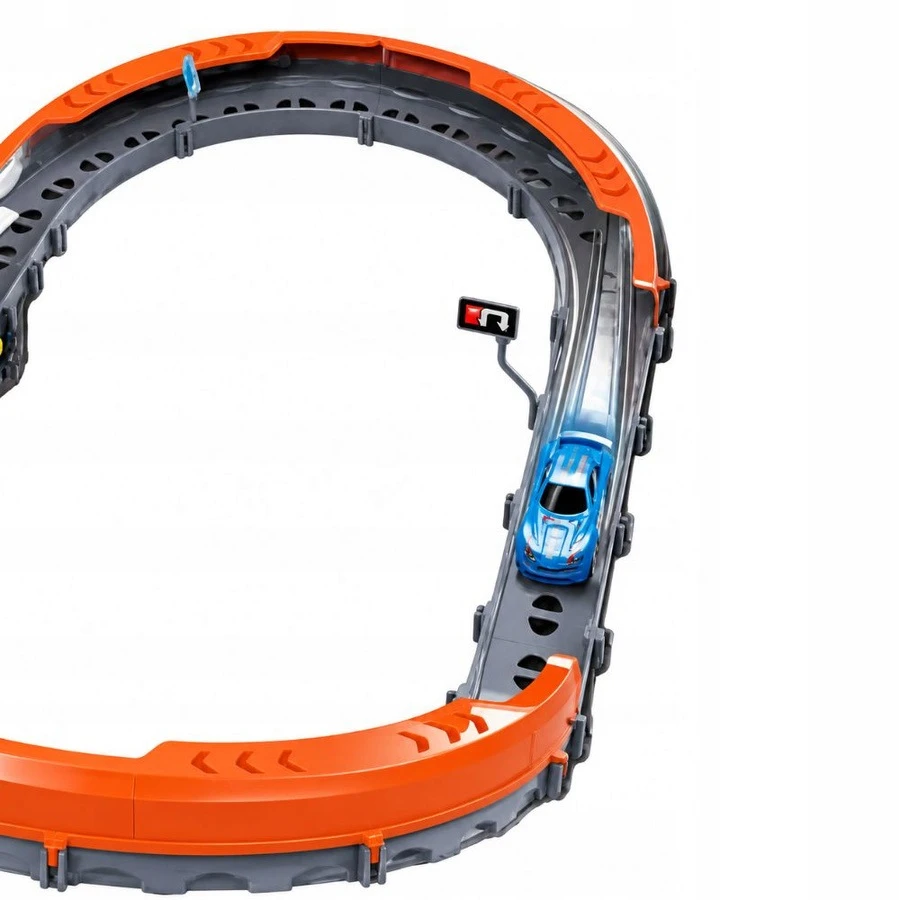 Automobilių trasa su automobiliuku