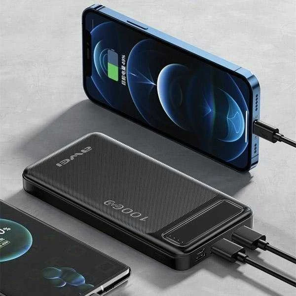 AWEI P5K išorinė baterija 10000 mAh – greitas įkrovimas, 2×USB, juoda spalva