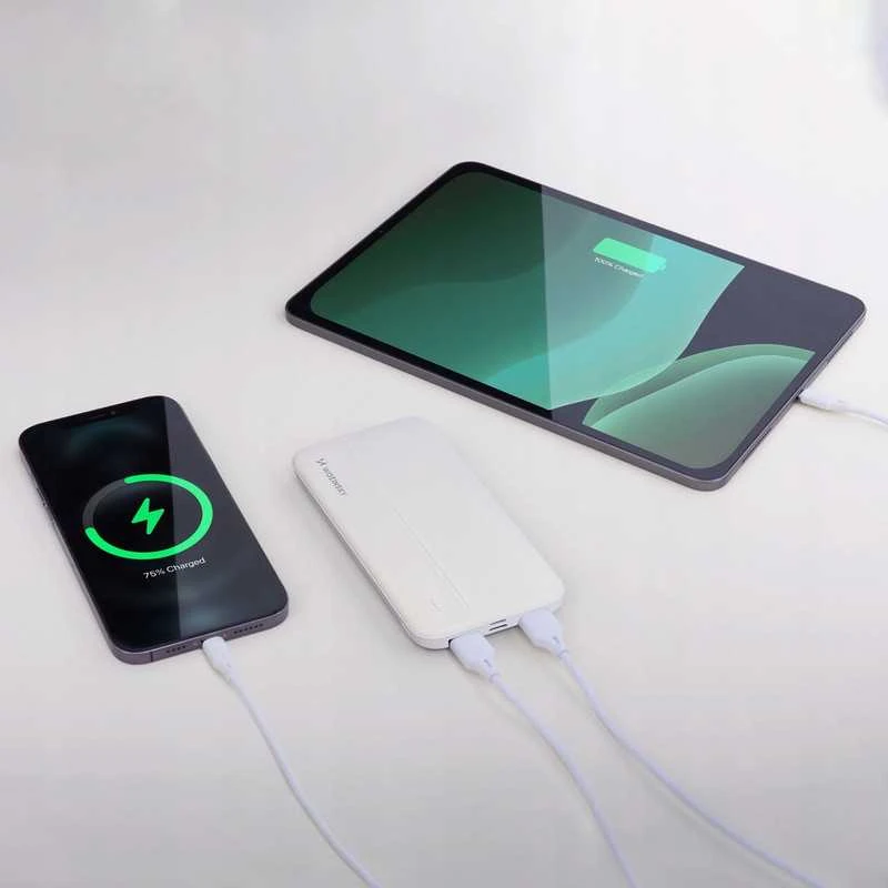 Baltas powerbankas – 10000 mAh, 2 USB jungtys, kompaktiškas dizainas
