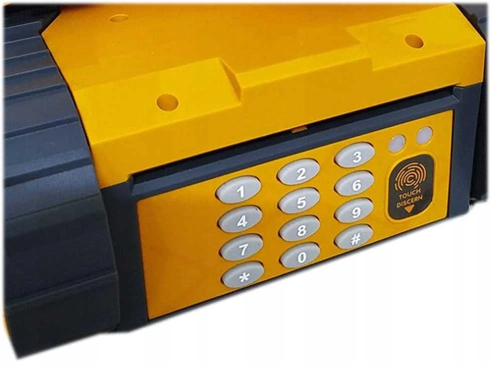 Elektroninė taupyklė–seifas banknotams ir monetoms su automatiniu įtraukimu
