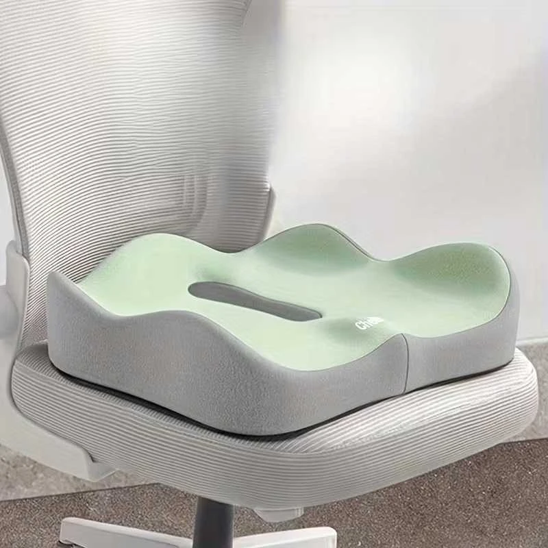 Ergonominė ortopedinė sėdynės pagalvė iš formą atsimenančių putų