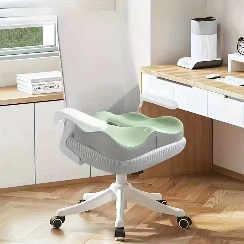 Ergonominė ortopedinė sėdynės pagalvė iš formą atsimenančių putų